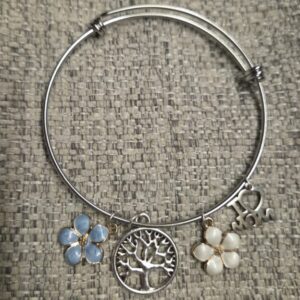 Mom Floral Bracelet