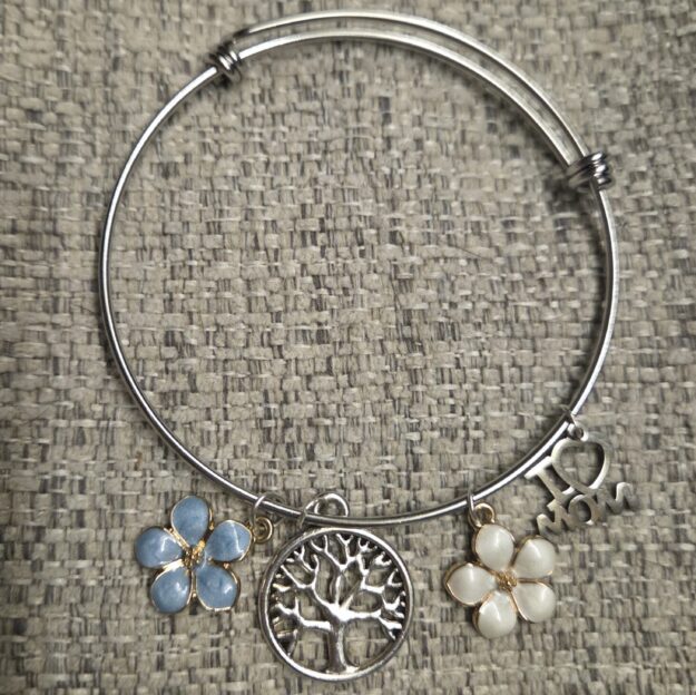 Mom Floral Bracelet