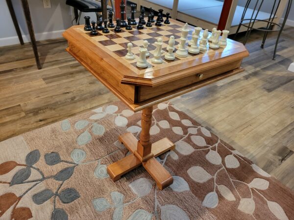 Chess Table - Image 3