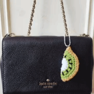 Bag charm: Kiwi wedge
