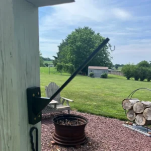 2.99 Simple Spinner Hanger for displaying from a wall or post.