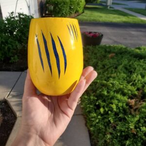 Looks like a Beauty Drinks like a Beast Peekaboo wine glass