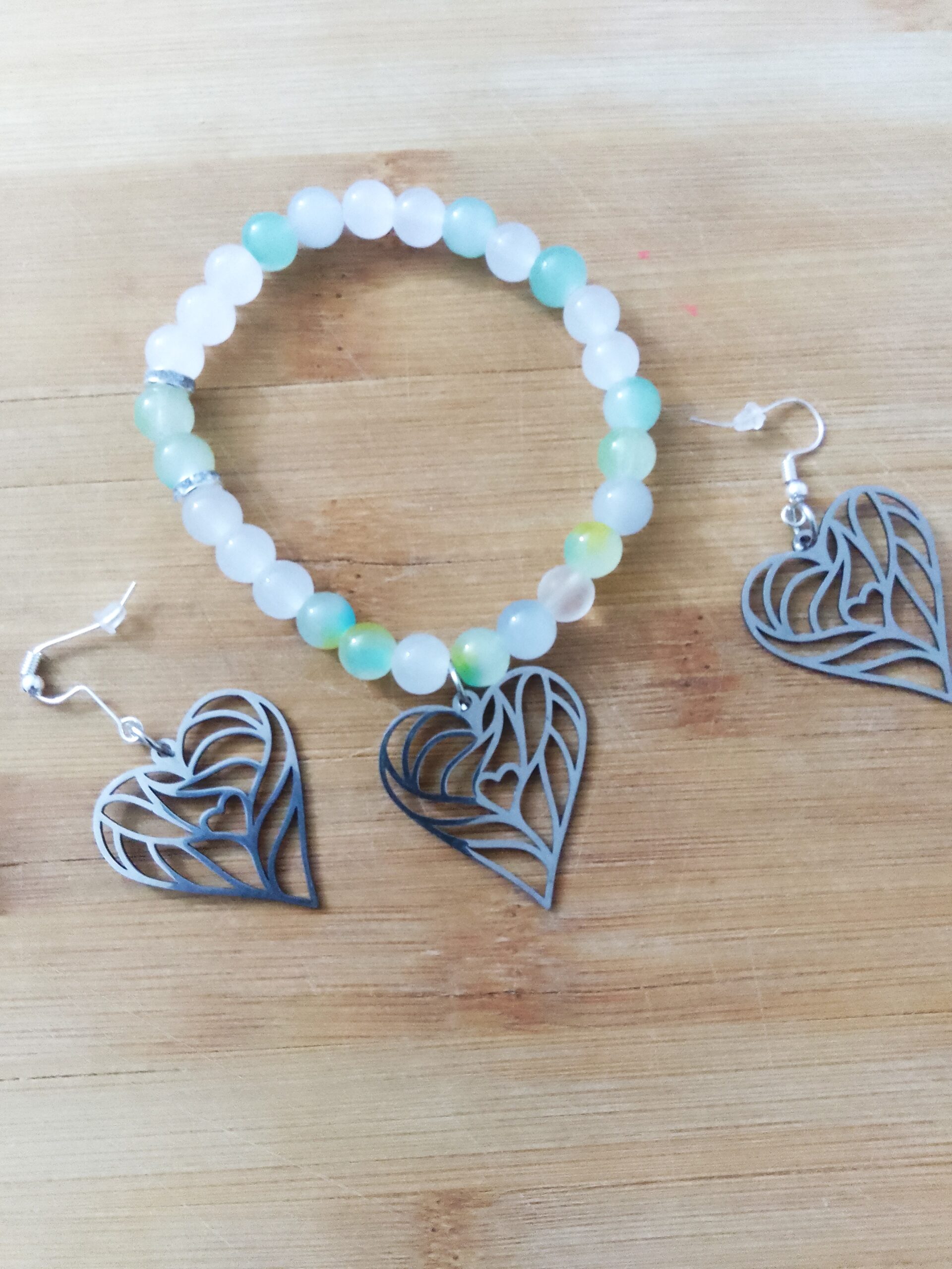 Heart is 1.6 inches small