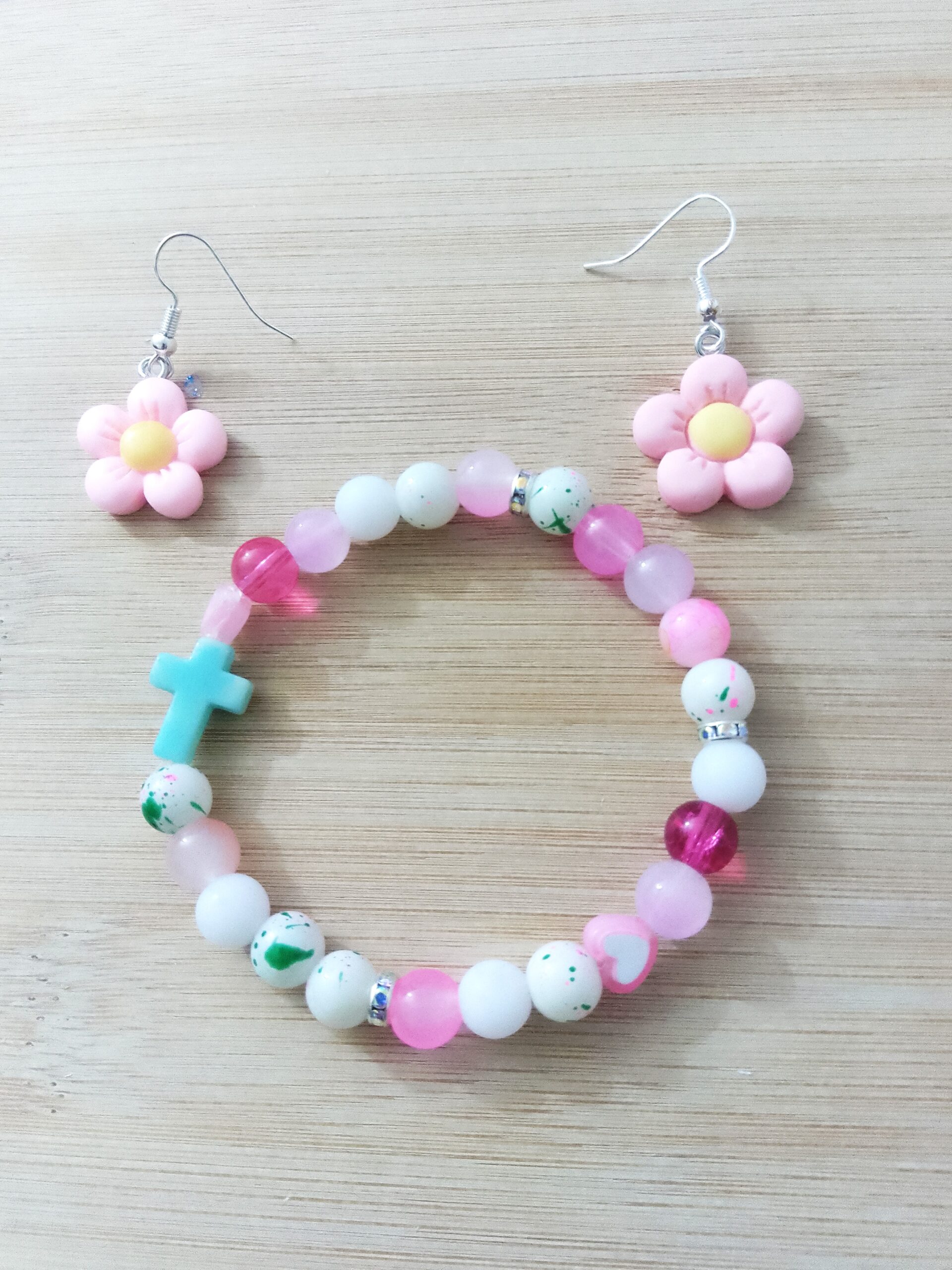 Beaded bracelet & earring set