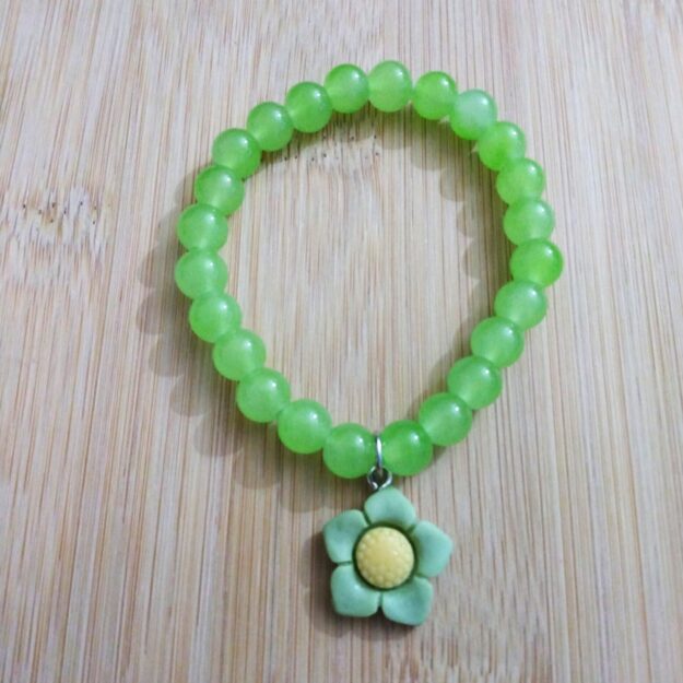 B36 For the best Mum green beaded bracelet