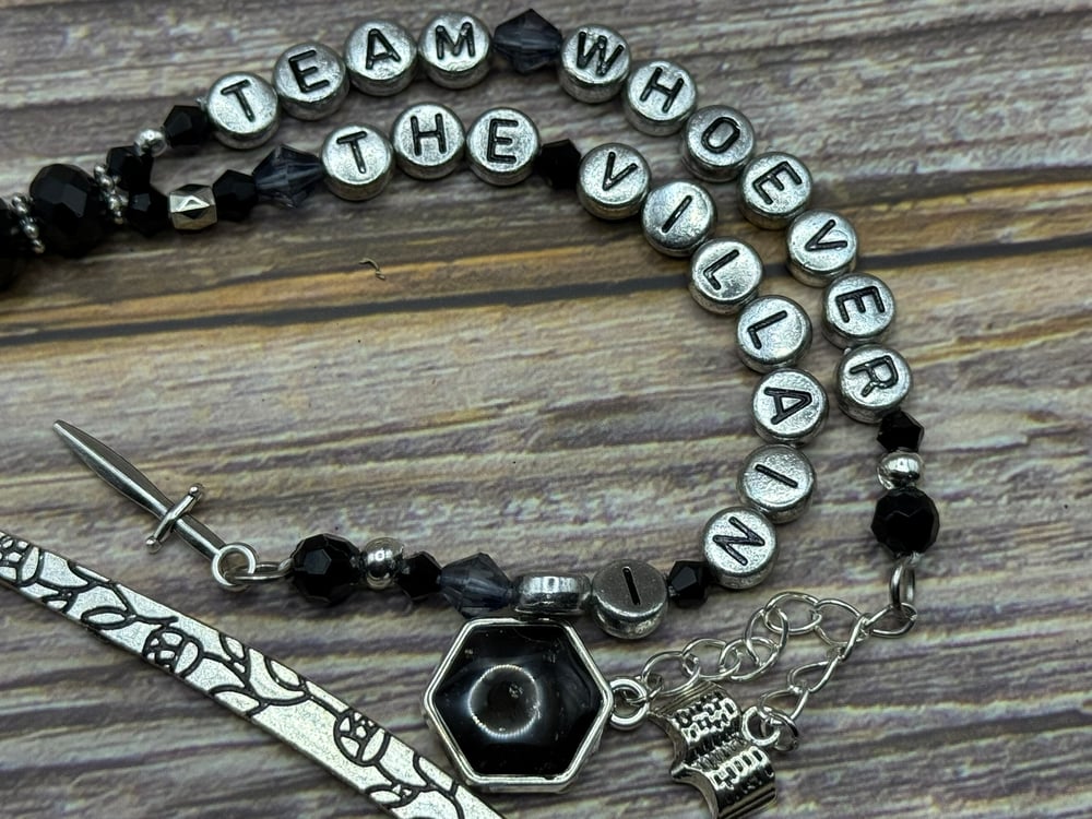 Team Whoever the Villain Is | Handmade Beaded Bookmark with Charms | Silver and Black