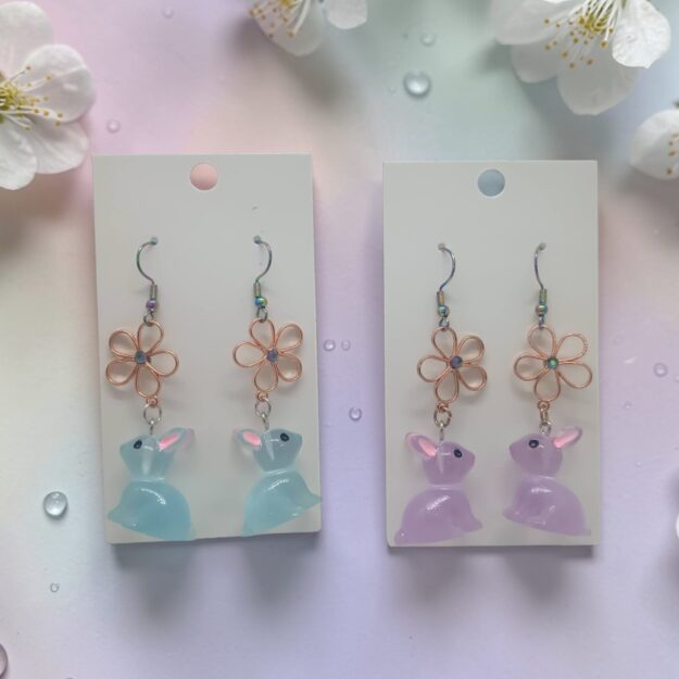 🐰 Easter Bunny Earrings Blue or Lavender with Rose Gold Flowers – Whimsical Spring Cottagecore Jewelry 🩷